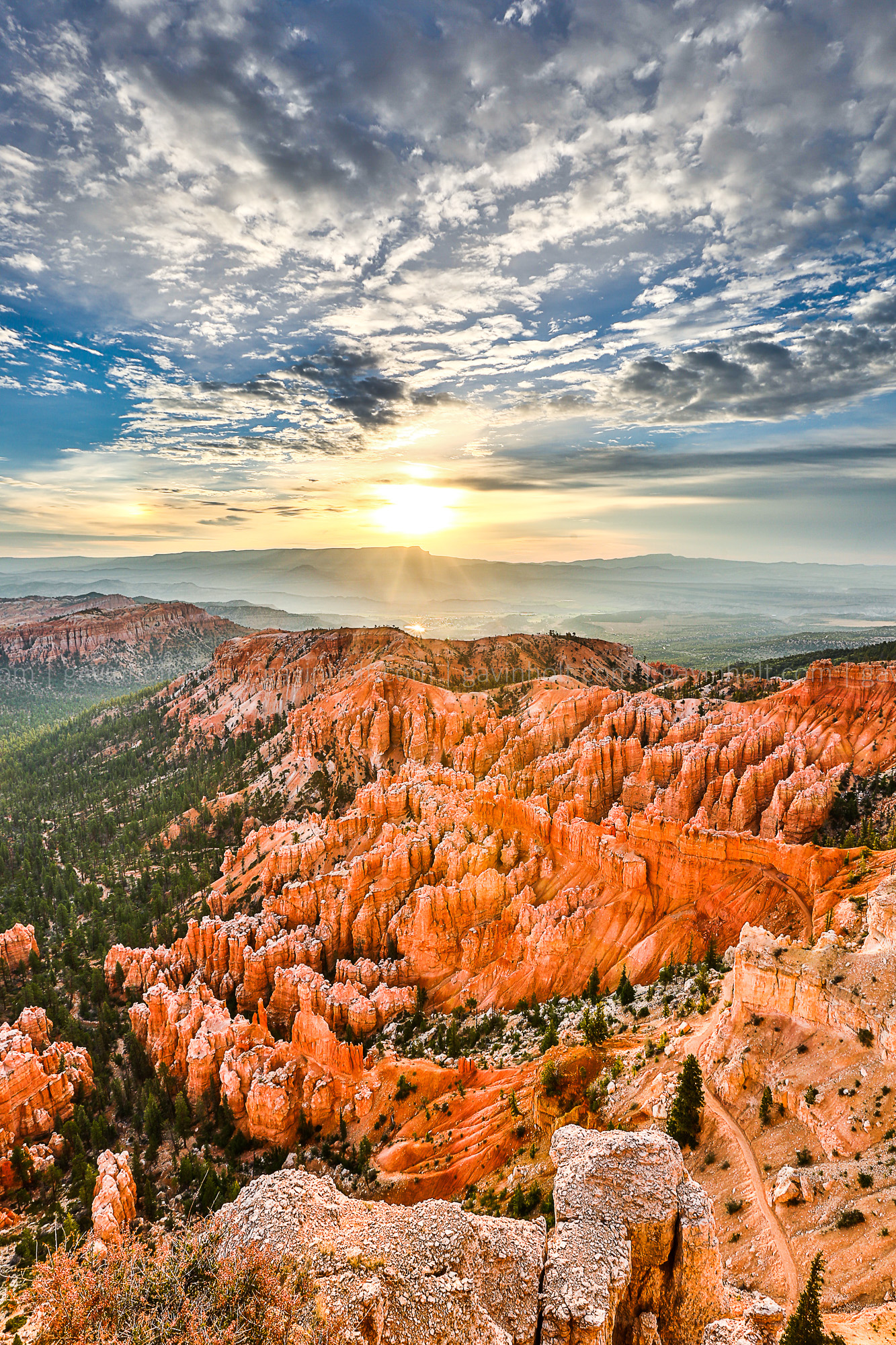 Heavenly Sunrise at Bryce Canyon